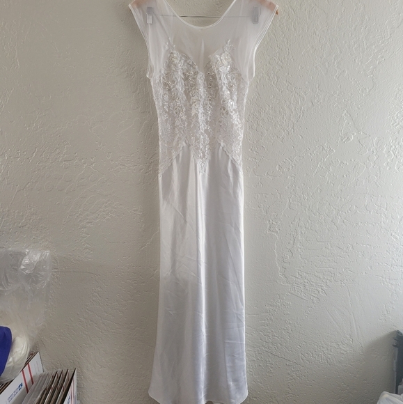 Frederick's of Hollywood Vintage White Nightgown Size Small - Picture 1 of 6